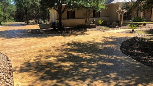 Mueller After Driveway
Before and After
SUNDEK San Antonio
