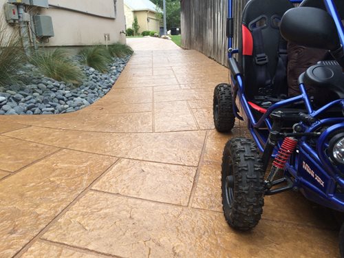 Sun Stamp With Random Slate Tile Pattern Boerne Tx
Driveways
SUNDEK San Antonio
