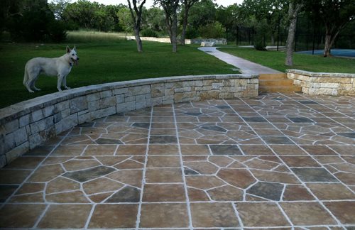 Sunstone Driveway With Grid And Flagstone Pattern In Kerrville Tx
Driveways
SUNDEK San Antonio
