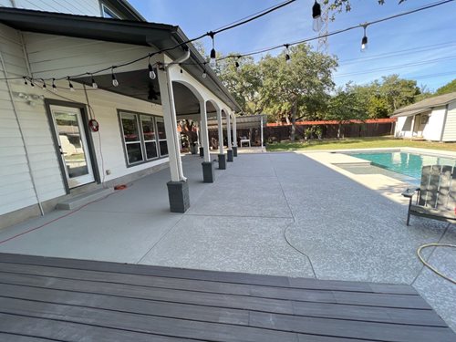 Pewter Gray Gonzales Residence Helotes Tx
Patios & Outdoor living
SUNDEK San Antonio
